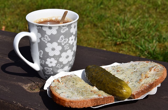 发小对决！一同出自邦迪青训的姆巴佩&萨利巴，.